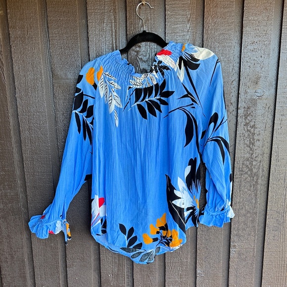 Fig and Flower Blue Multicolor Floral Blouse - Picture 3 of 3